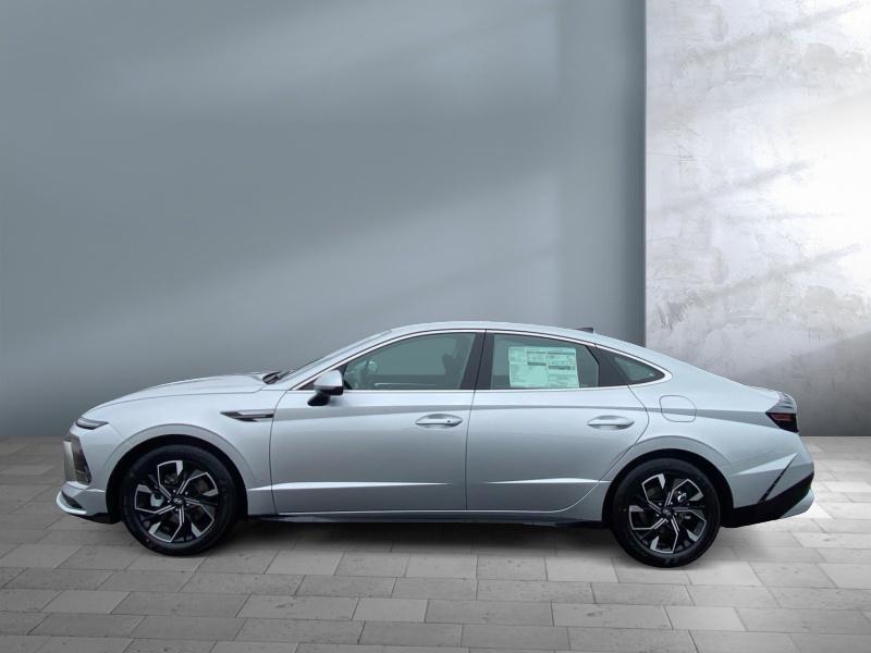 new 2025 Hyundai Sonata car, priced at $31,734