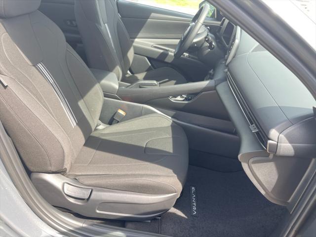 new 2025 Hyundai Elantra car, priced at $25,409