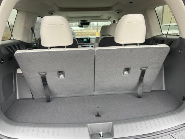 new 2025 Hyundai Santa Fe car, priced at $50,179