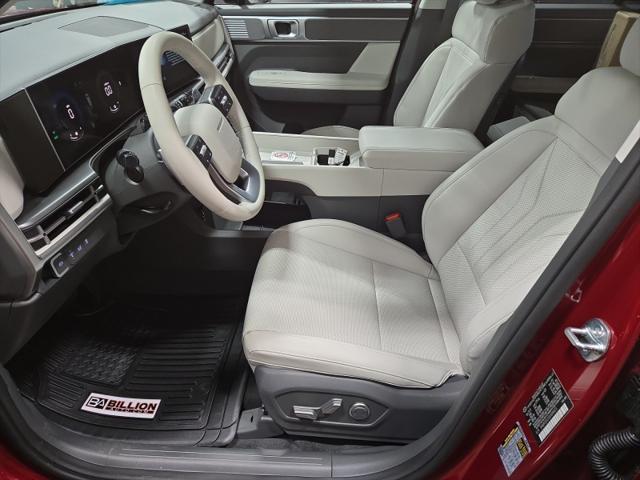 new 2025 Hyundai Santa Fe car, priced at $40,763