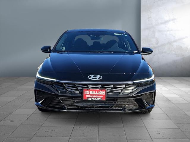 new 2025 Hyundai Elantra car, priced at $25,114