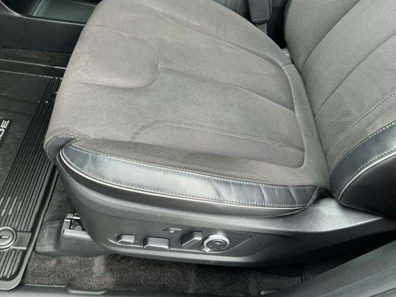used 2024 Hyundai Palisade car, priced at $47,995