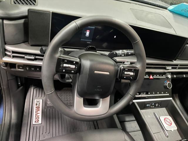 used 2025 Hyundai Santa Fe car, priced at $39,995