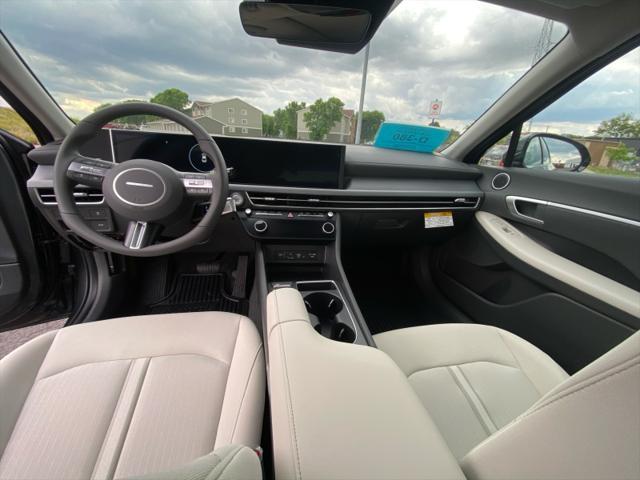 new 2025 Hyundai Sonata car, priced at $33,309