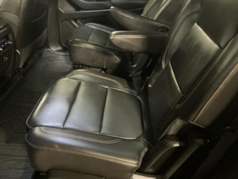 used 2021 Chevrolet Traverse car, priced at $22,495