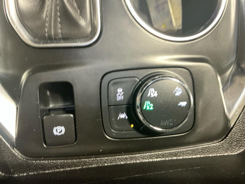 used 2021 Chevrolet Traverse car, priced at $22,495