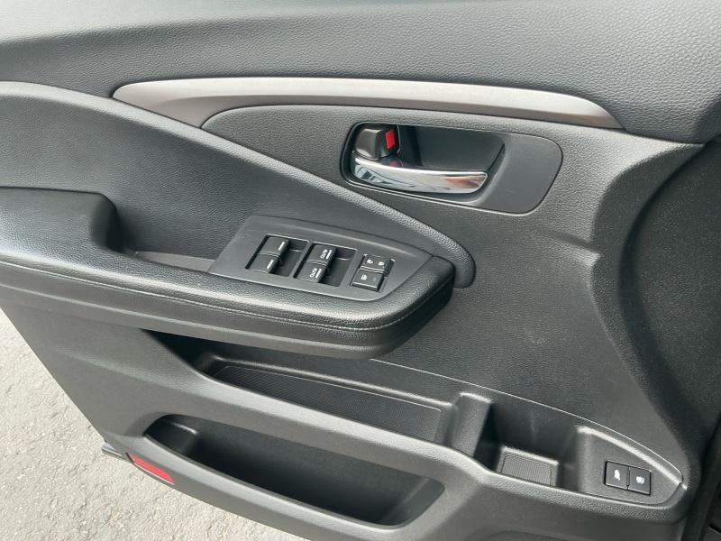 used 2017 Honda Pilot car, priced at $16,995