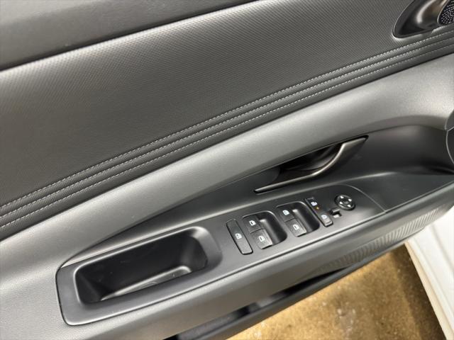 new 2025 Hyundai Elantra car, priced at $25,040