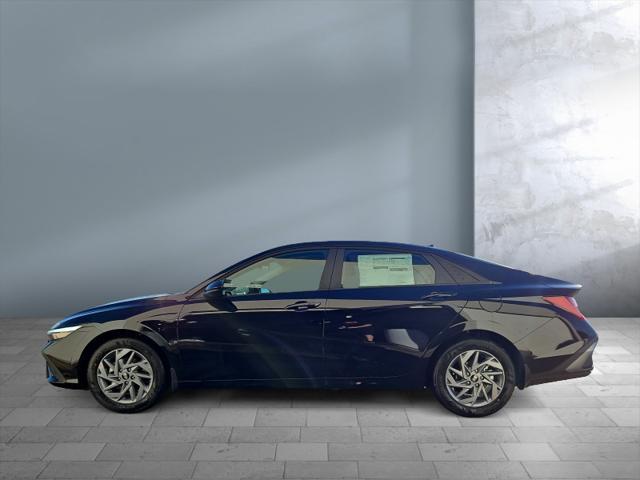 new 2025 Hyundai Elantra HEV car, priced at $27,189