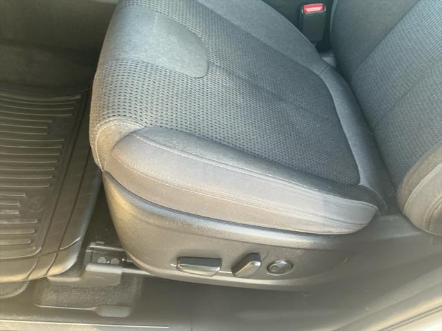 used 2022 Hyundai Santa Fe car, priced at $23,995