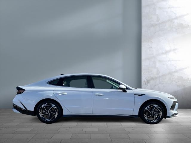 new 2024 Hyundai Sonata car, priced at $33,129