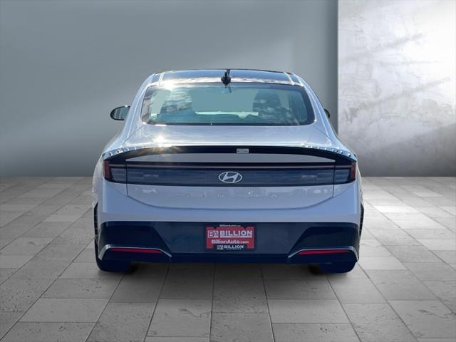 new 2024 Hyundai Sonata car, priced at $33,129