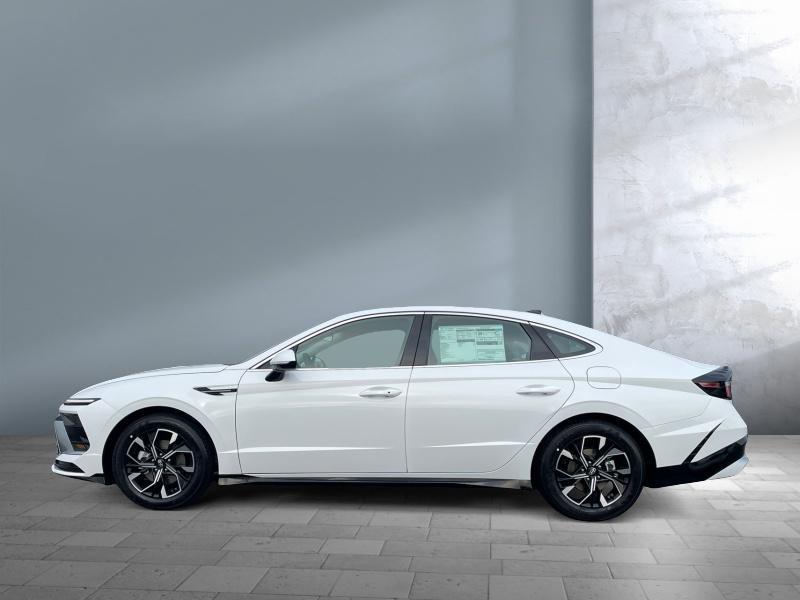 new 2025 Hyundai Sonata car, priced at $32,244