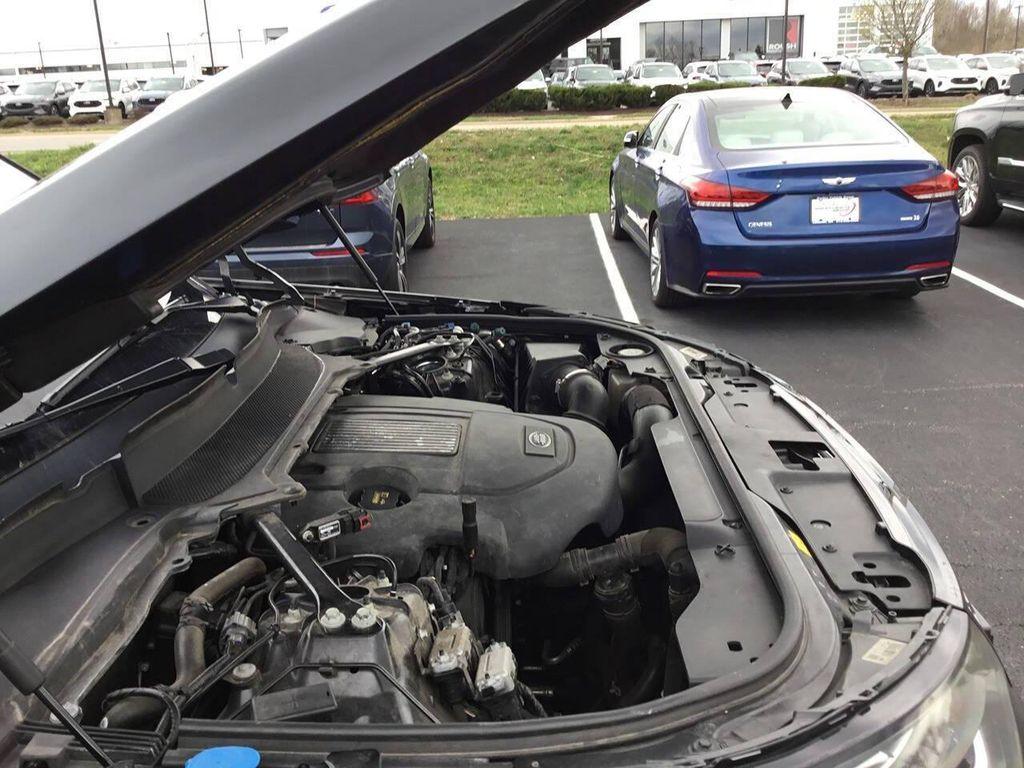 used 2017 Land Rover Discovery car, priced at $13,988