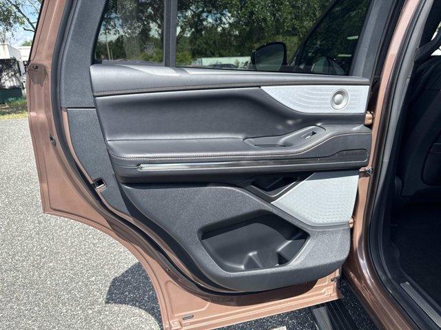 new 2025 Lincoln Navigator car, priced at $121,190