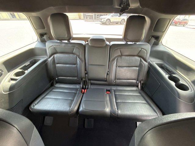 new 2025 Lincoln Navigator car, priced at $121,190