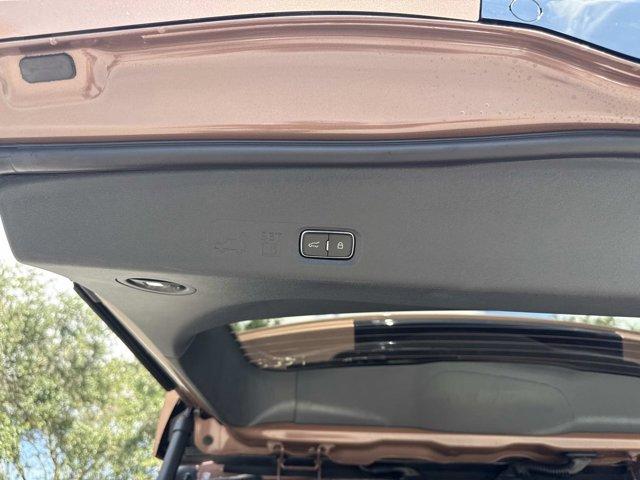 new 2025 Lincoln Navigator car, priced at $121,190