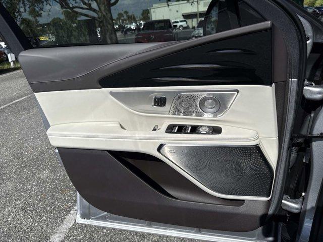 new 2025 Lincoln Nautilus car, priced at $84,225