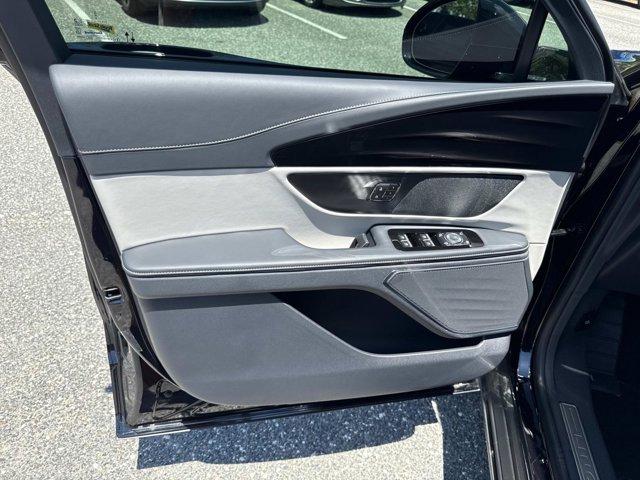 new 2025 Lincoln Nautilus car, priced at $53,735