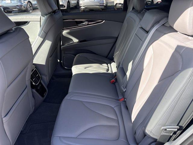 used 2022 Lincoln Nautilus car, priced at $38,900
