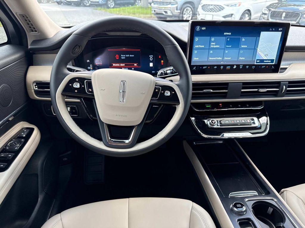 new 2025 Lincoln Corsair car, priced at $42,655