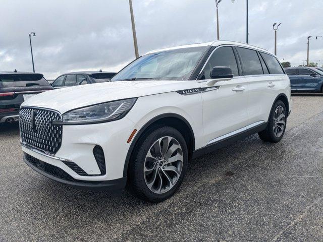 new 2025 Lincoln Aviator car, priced at $73,060