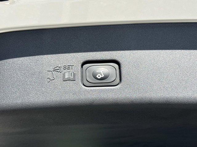 new 2026 Lincoln Nautilus car, priced at $61,240