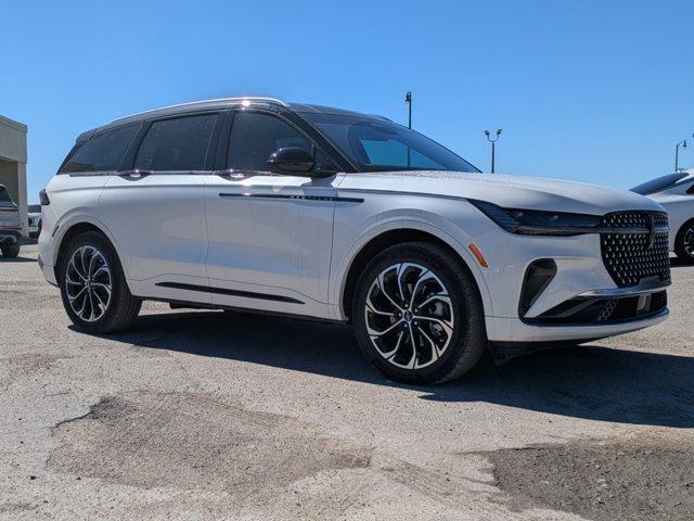 new 2025 Lincoln Nautilus car, priced at $62,455