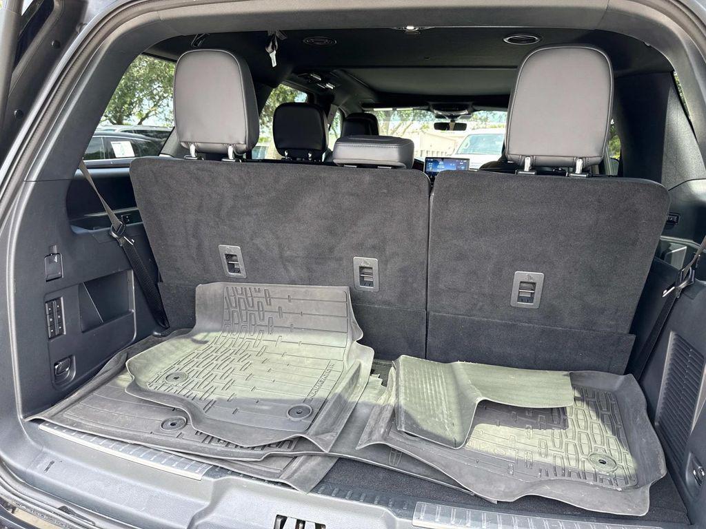 used 2024 Lincoln Navigator car, priced at $76,900