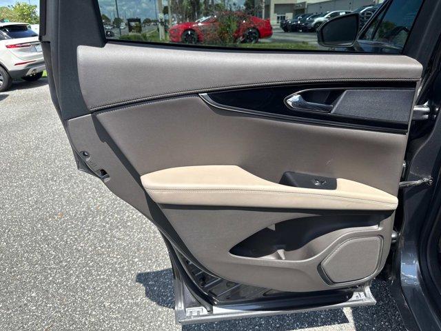 used 2022 Lincoln Nautilus car, priced at $35,900