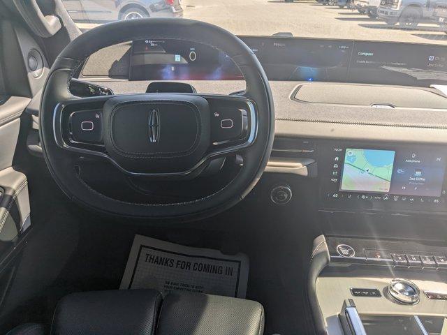new 2025 Lincoln Navigator car, priced at $107,610