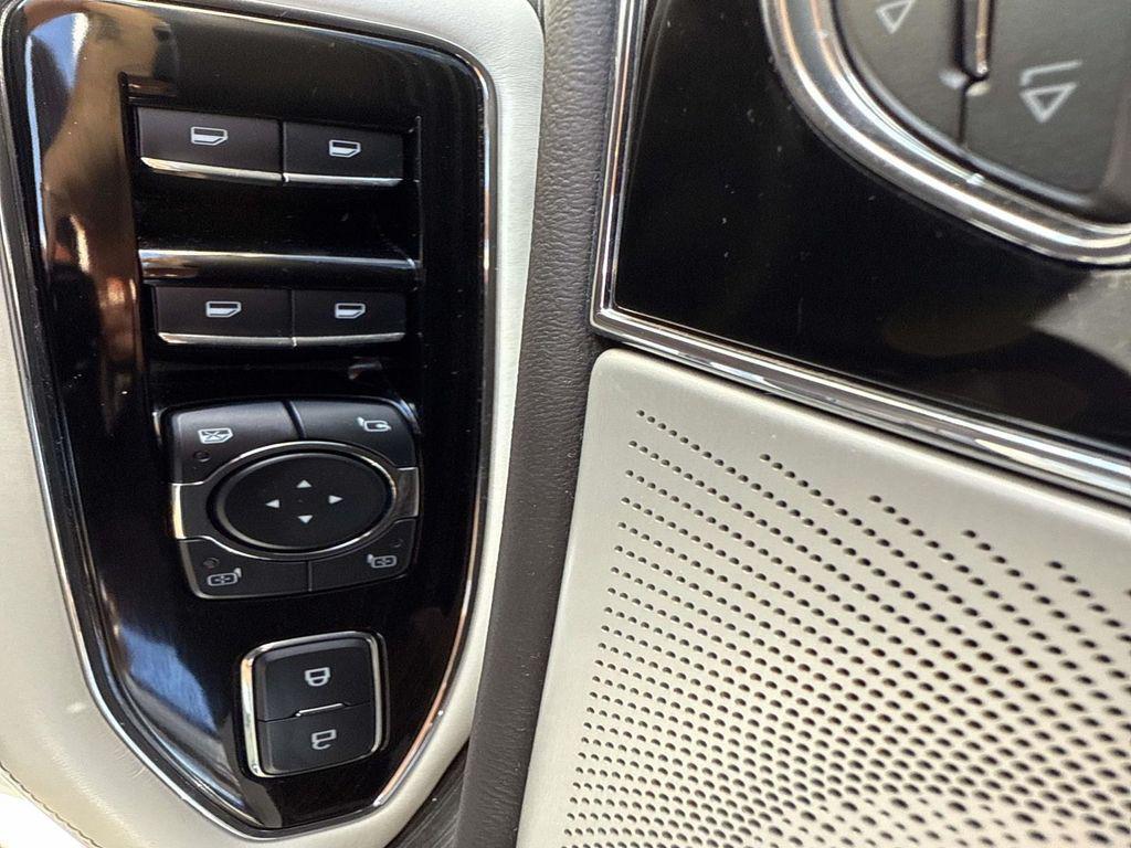 used 2021 Lincoln Navigator car, priced at $58,900