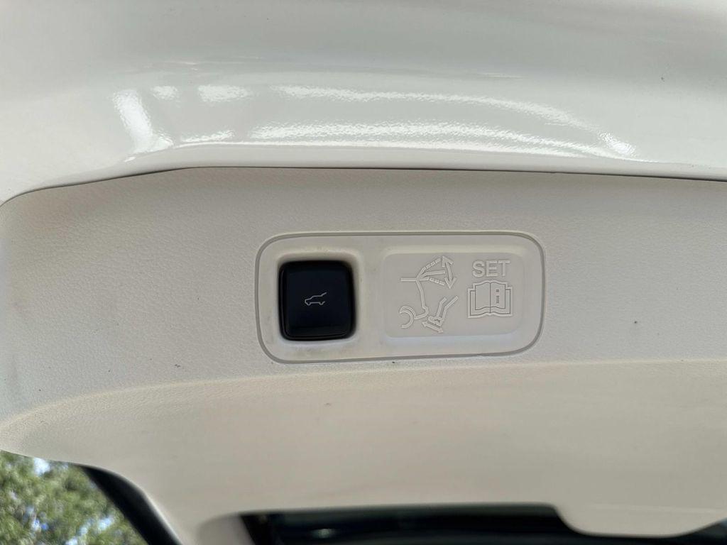 used 2021 Lincoln Navigator car, priced at $58,900