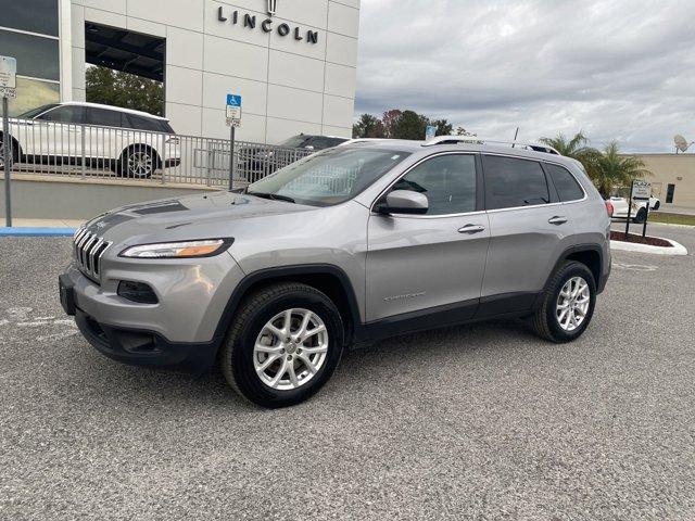 used 2016 Jeep Cherokee car, priced at $15,900