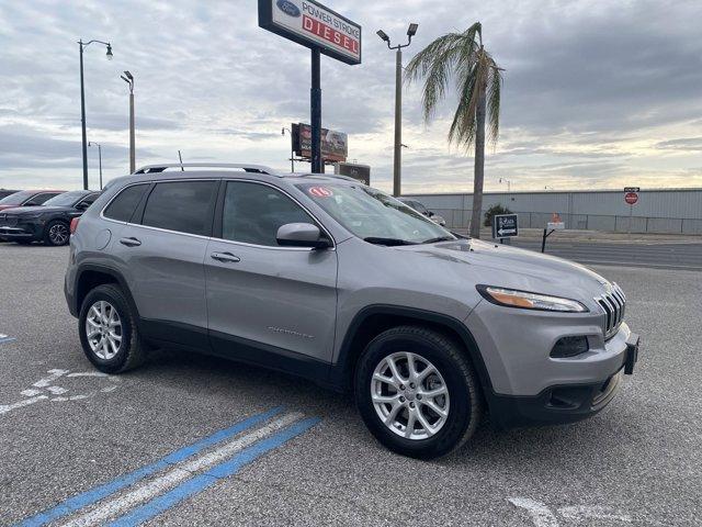 used 2016 Jeep Cherokee car, priced at $15,900