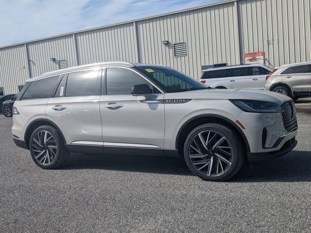 new 2025 Lincoln Aviator car, priced at $80,750