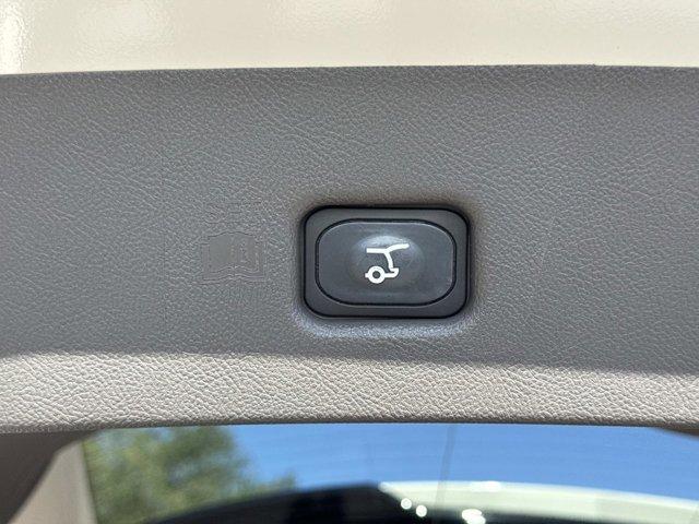 used 2022 Lincoln Nautilus car, priced at $29,900