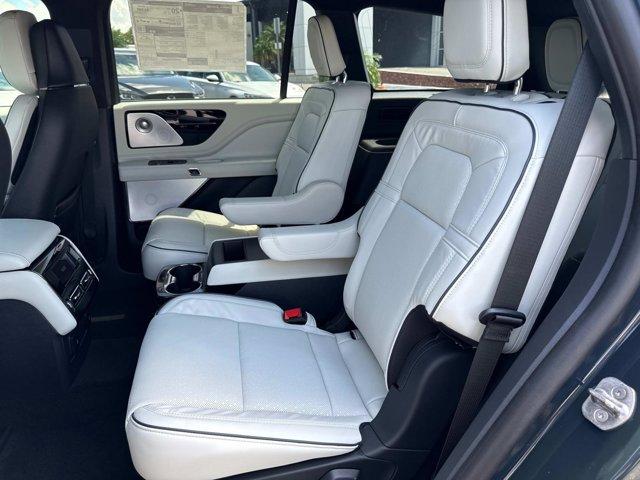 new 2025 Lincoln Aviator car, priced at $91,570