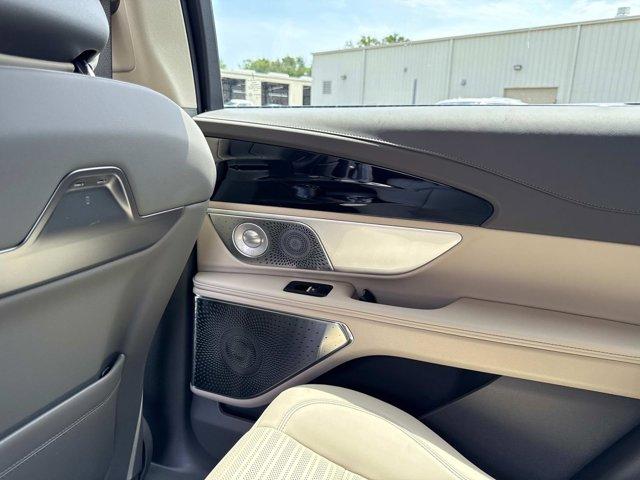 new 2025 Lincoln Nautilus car, priced at $68,910