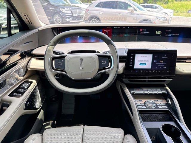 new 2025 Lincoln Nautilus car, priced at $68,910