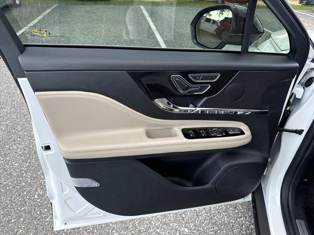 new 2025 Lincoln Corsair car, priced at $45,470