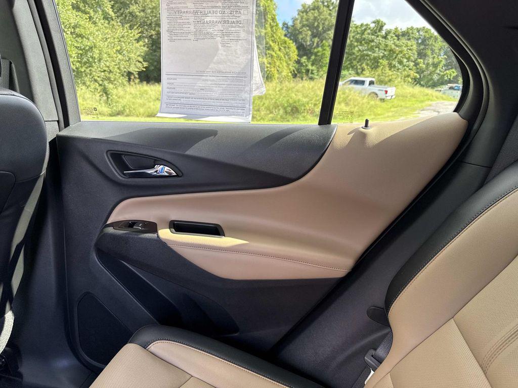 used 2024 Chevrolet Equinox car, priced at $26,900