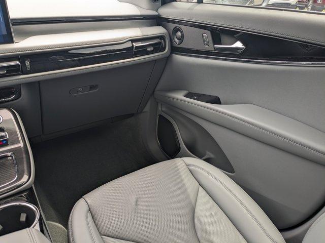 used 2022 Lincoln Nautilus car, priced at $38,900