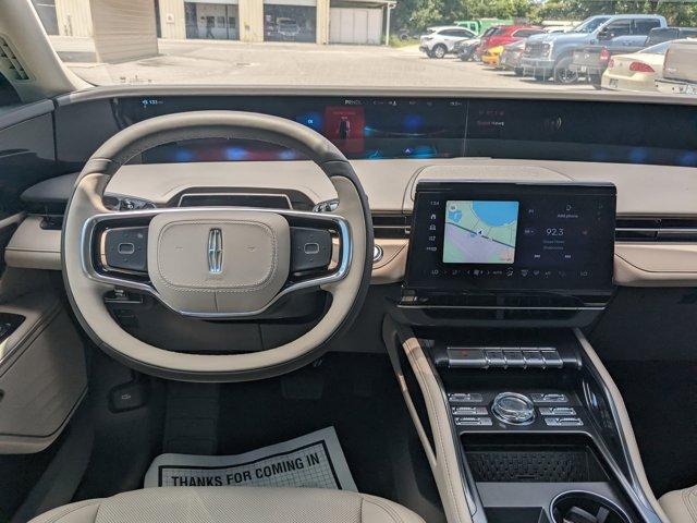 new 2025 Lincoln Nautilus car, priced at $61,020