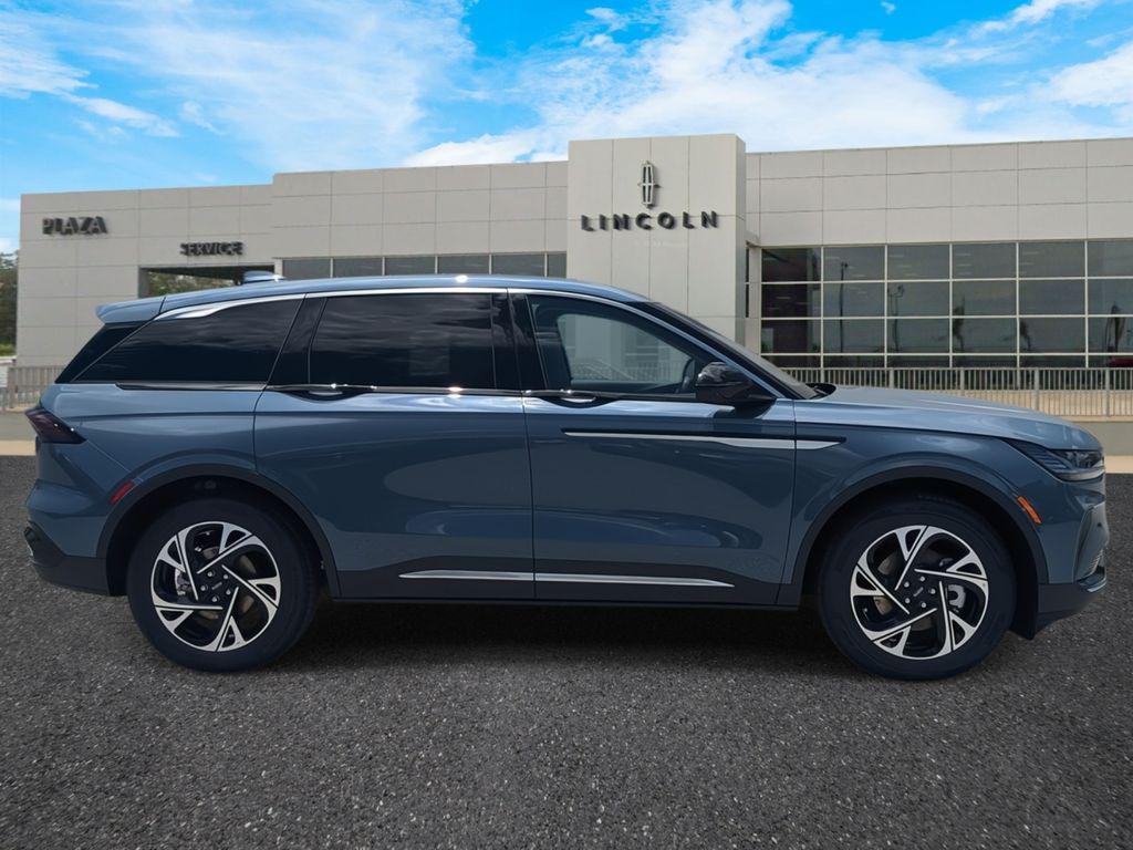 new 2025 Lincoln Nautilus car, priced at $61,020