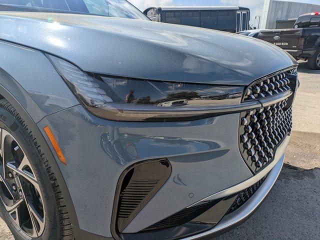 new 2025 Lincoln Nautilus car, priced at $54,235