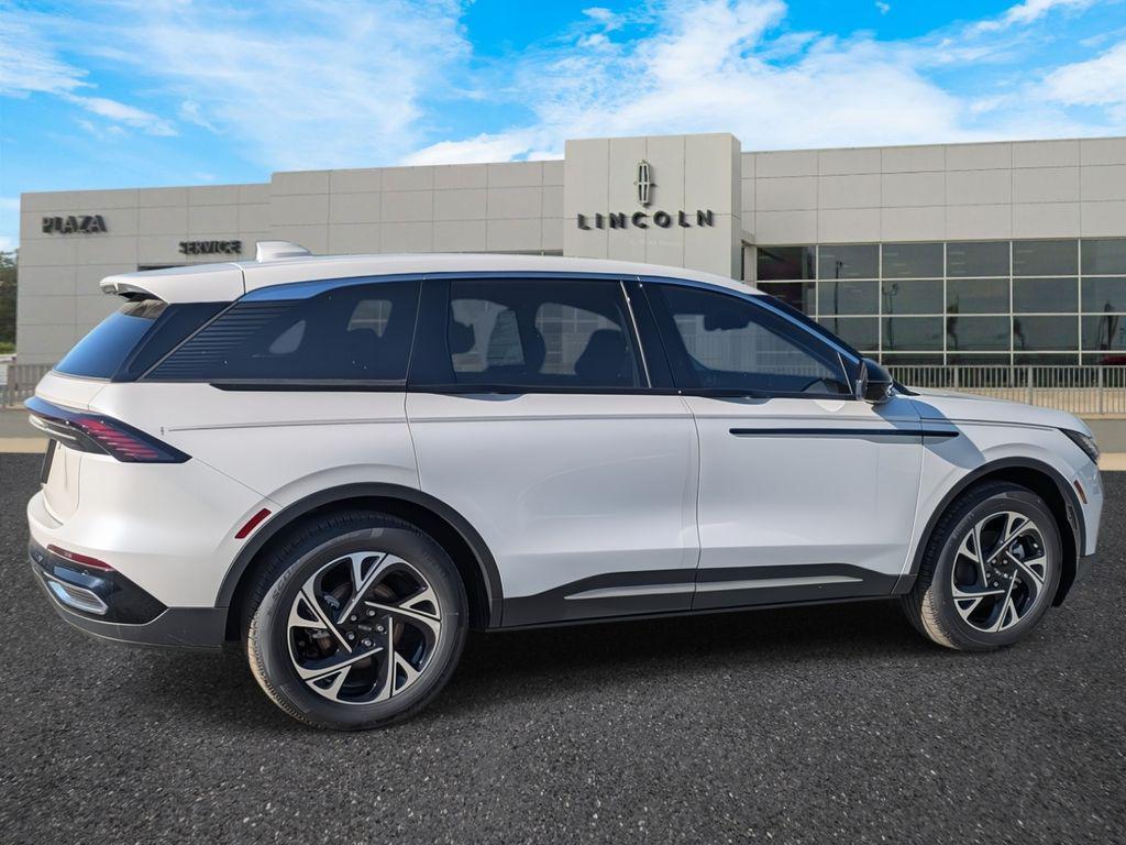 new 2025 Lincoln Nautilus car, priced at $56,235
