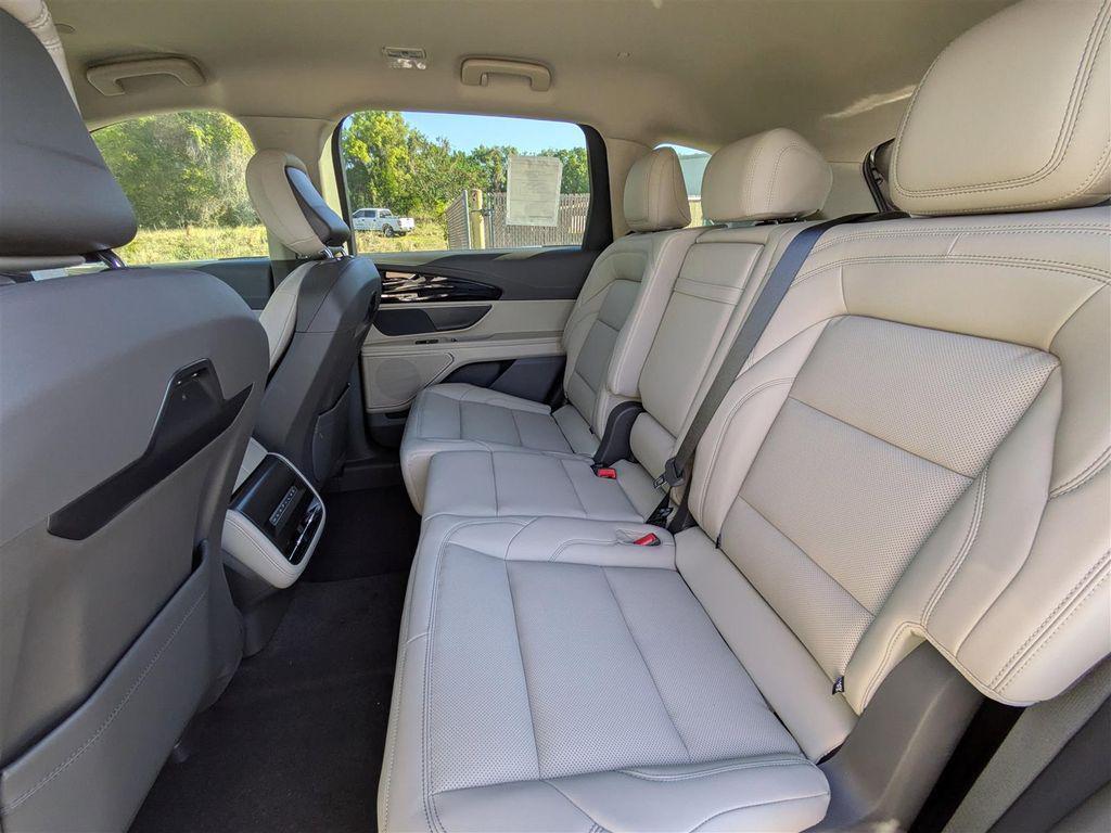 new 2025 Lincoln Nautilus car, priced at $56,235