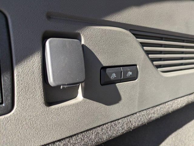 new 2025 Lincoln Nautilus car, priced at $56,235