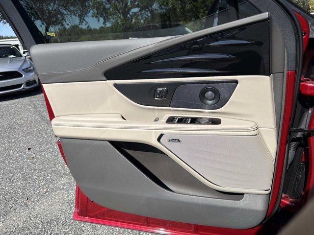 new 2025 Lincoln Nautilus car, priced at $64,320